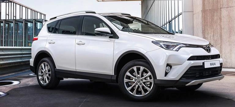 Toyota&nbsp;RAV4 со скидкой до 100 000 рублей